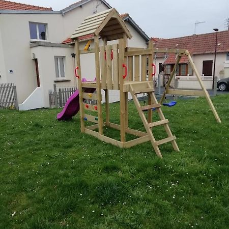 Jolie Maison A 200 M Des Plages Du Debarquement Saint-Aubin-Sur-Mer  Exterior foto
